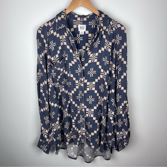 Urban Outfitters BDG Keanu Oversized Flannel Patterned Button Down Shirt - Picture 4 of 13